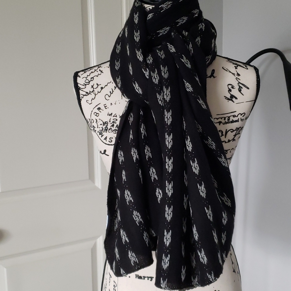 Chevron scarf